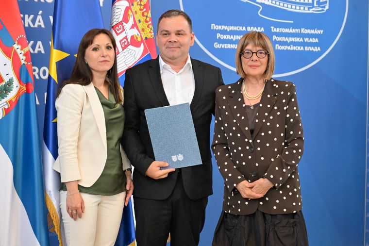 За унапређење културне инфраструктуре и опремање објеката културе у АП Војводини 250 милиона динара